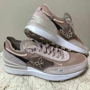 Brand new with out tags, never worn, BVRTN// or NSW// WFFL 1 size 6.5!!